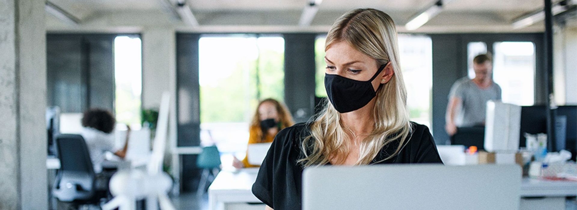 c8acc405b176f70472a29951cda28bf425394054-2500x1011